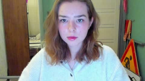 Snapshot of puoli chatting on 01/13/25, 03:04 Polly online show from 01/13/25, 03:04
