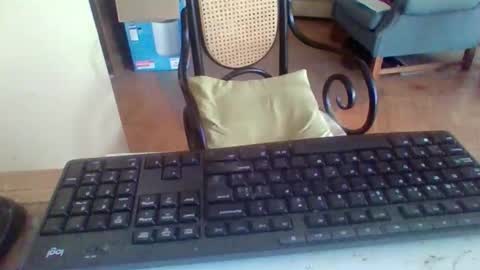 pup_y online show from 09/10/25, 09:20