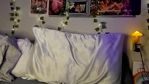 Rhys online show from 01/05/25, 03:22