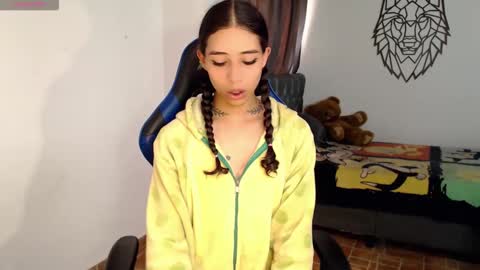 Cris online show from 11/28/25, 12:52