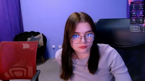 Snapshot of pure_radiance chatting on 12/11/24, 03:47 Ask me3 online show from 12/11/24, 03:47