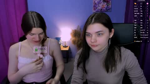 Snapshot of pure_radiance chatting on 01/21/25, 09:57 Ask me3 online show from 01/21/25, 09:57