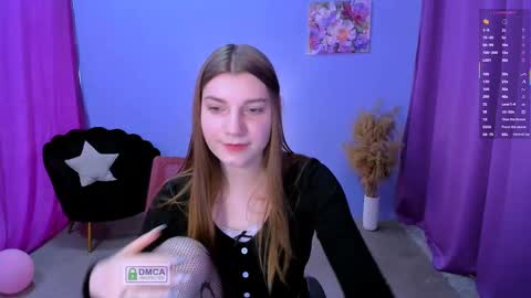 Snapshot of pure_radiance chatting on 02/12/25, 12:44 Ask me3 online show from 02/12/25, 12:44
