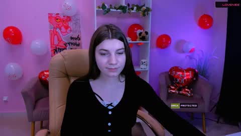 Snapshot of pure_radiance chatting on 02/15/25, 12:43 Ask me3 online show from 02/15/25, 12:43