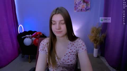 Snapshot of pure_radiance chatting on 02/21/25, 01:11 Ask me3 online show from 02/21/25, 01:11