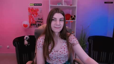 Snapshot of pure_radiance chatting on 03/06/25, 09:47 Ask me3 online show from 03/06/25, 09:47