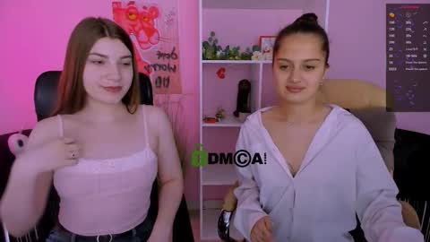 Snapshot of pure_radiance chatting on 09/25/25, 12:53 Ask me3 online show from 09/25/25, 12:53