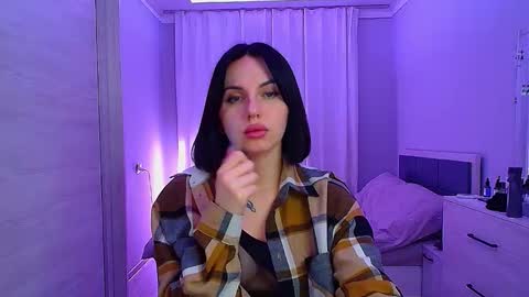 Snapshot of pure_temptation_j chatting on 01/12/26, 04:01 Julia online show from 01/12/26, 04:01