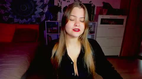 Miss Hanna online show from 12/04/25, 02:15