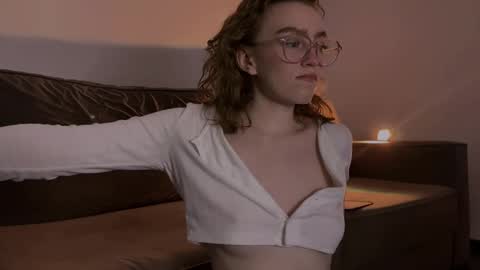 Marie online show from 02/11/25, 10:28