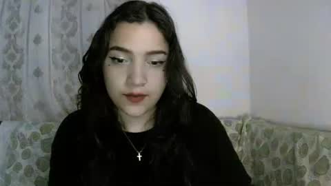 Snapshot of purple_23 chatting on 12/20/25, 07:48 Lizzy online show from 12/20/25, 07:48