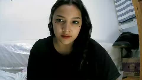 Snapshot of purple_23 chatting on 02/07/26, 02:43 Lizzy online show from 02/07/26, 02:43