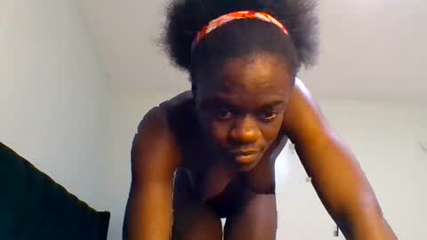Snapshot of purple_honey2 chatting on 06/22/26, 03:25 Honey online show from 06/22/26, 03:25