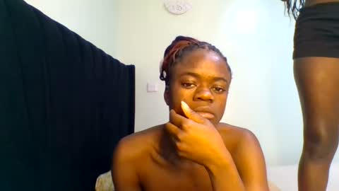 Snapshot of purple_honey2 chatting on 06/29/26, 10:15 Honey online show from 06/29/26, 10:15