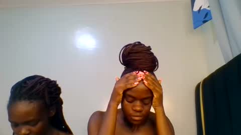 Snapshot of purple_honey2 chatting on 07/08/26, 05:17 Honey online show from 07/08/26, 05:17