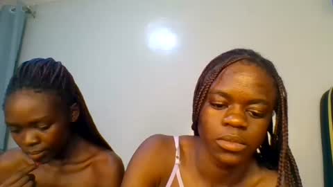 Snapshot of purple_honey2 chatting on 07/11/26, 03:31 Honey online show from 07/11/26, 03:31