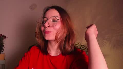 Snapshot of purple_opal chatting on 03/12/25, 03:13 Vero online from Tuesday to Sunday online show from 03/12/25, 03:13