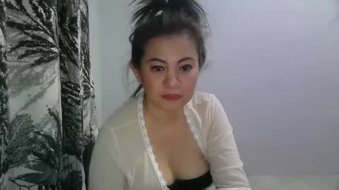 Athena online show from 05/15/26, 04:47