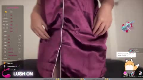 Snapshot of purplelexi27 chatting on 11/28/25, 05:04 Alexis online show from 11/28/25, 05:04