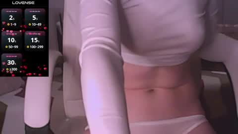 Snapshot of push_my_buttons chatting on 12/09/24, 03:07 Adriana WILL BE ONLINE soon online show from 12/09/24, 03:07