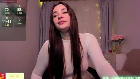 Snapshot of pussy__warrior chatting on 02/28/25, 03:48 Eva please thumbs up me online show from 02/28/25, 03:48