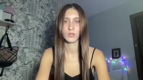 Snapshot of pussygir007 chatting on 12/25/24, 10:50 pussygirl007 online show from 12/25/24, 10:50