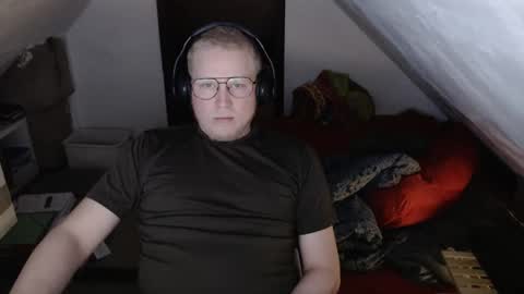 Snapshot of pussylovercb chatting on 03/02/26, 09:32 pussylovercb online show from 03/02/26, 09:32