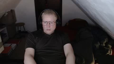 Snapshot of pussylovercb chatting on 03/18/26, 09:29 pussylovercb online show from 03/18/26, 09:29