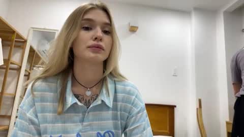 Lina online show from 11/29/25, 08:56