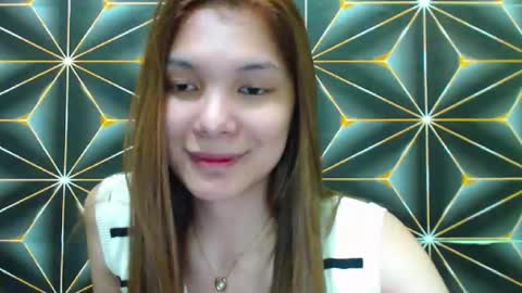 Snapshot of pussywetandwild chatting on 12/22/25, 03:58 LHARA online show from 12/22/25, 03:58