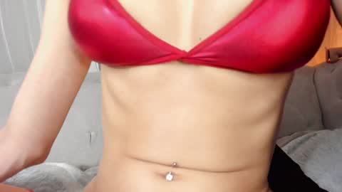 Snapshot of putinna chatting on 01/13/25, 10:13 Pau Manchita online show from 01/13/25, 10:13