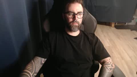 Snapshot of pyroxen chatting on 09/18/25, 08:11 Yog Sothoth online show from 09/18/25, 08:11