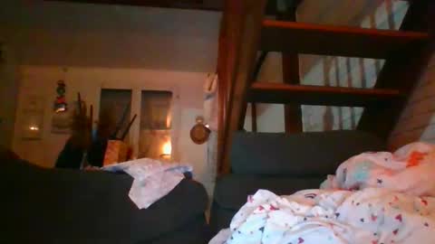 Snapshot of python974 chatting on 10/26/25, 02:17 Python online show from 10/26/25, 02:17