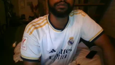 Snapshot of python974 chatting on 11/10/25, 02:32 Python online show from 11/10/25, 02:32