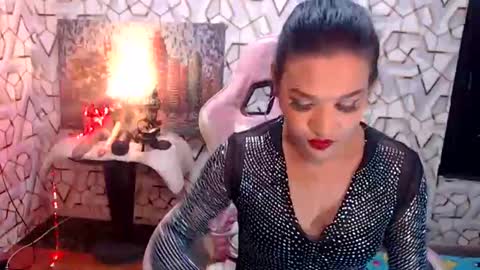 Queen Agatha online show from 02/05/26, 04:11