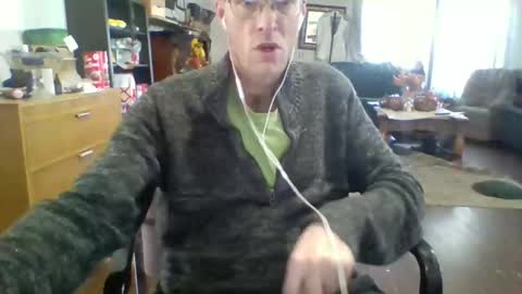 q2phq2ph online show from 10/23/25, 07:23