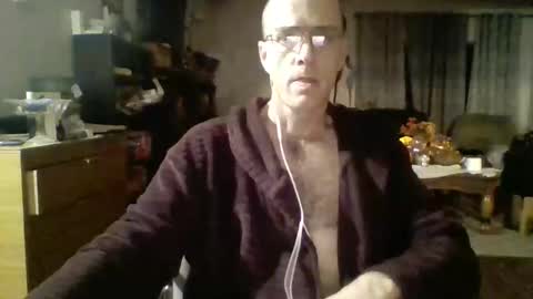 q2phq2ph online show from 10/28/25, 11:14