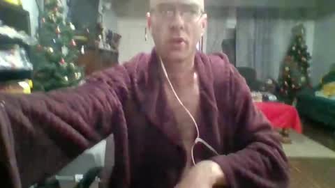 q2phq2ph online show from 11/19/25, 09:42