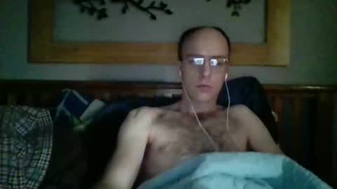 Snapshot of q2phq2ph chatting on 01/18/26, 08:12 q2phq2ph online show from 01/18/26, 08:12