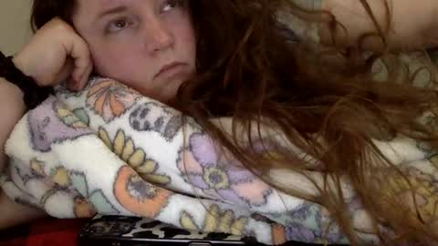 Snapshot of qtmollygirl chatting on 04/03/26, 11:14 qtmollygirl online show from 04/03/26, 11:14