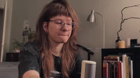 Snapshot of quack__quack chatting on 02/16/25, 08:54 online show from 02/16/25, 08:54