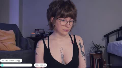 Snapshot of quack__quack chatting on 12/01/25, 02:11 online show from 12/01/25, 02:11