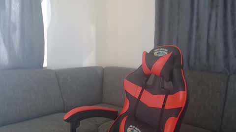 Snapshot of qualityshow chatting on 04/15/26, 05:03 Hellene online show from 04/15/26, 05:03