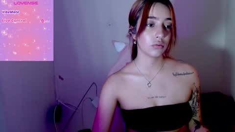Snapshot of quee_tiana chatting on 03/24/26, 09:09 your princess online show from 03/24/26, 09:09