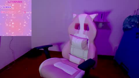 Snapshot of quee_tiana chatting on 04/16/26, 07:47 your princess online show from 04/16/26, 07:47