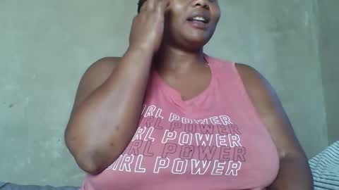 Snapshot of queen2302 chatting on 03/09/26, 07:01 queen2302 online show from 03/09/26, 07:01