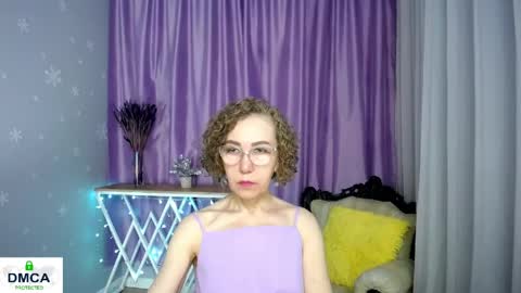 Snapshot of queen_a_n_i chatting on 05/17/26, 09:38 A N I Ill be here on December 1st online show from 05/17/26, 09:38