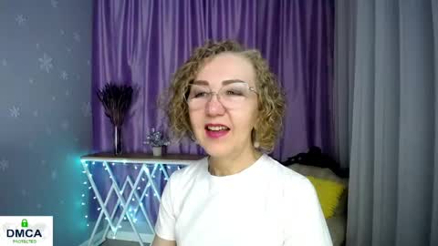 Snapshot of queen_a_n_i chatting on 05/24/26, 07:35 A N I Ill be here on December 1st online show from 05/24/26, 07:35