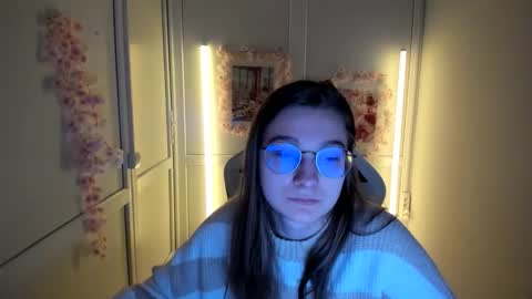 Amelie online show from 04/30/26, 07:25