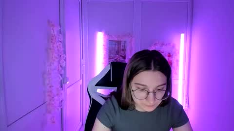 Amelie online show from 05/09/26, 07:24